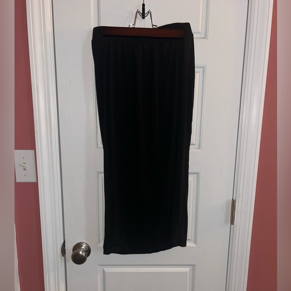 Isabel Maternity Black Ruched Skirt S - Picture 3 of 3